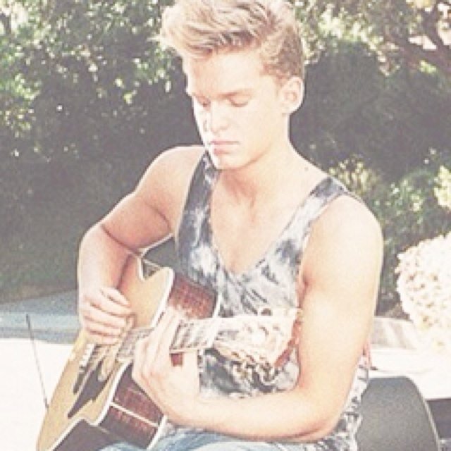 2 girls supporting that australian boy. Cody followed us 4.17.13 12:36am (He was our 13th follower!)