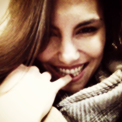 (...)A distância pode até me impedir de te abraçar,de te tocar...Mas ela ñ pode me impedir de te amar cada vez mais @melfronckowiak