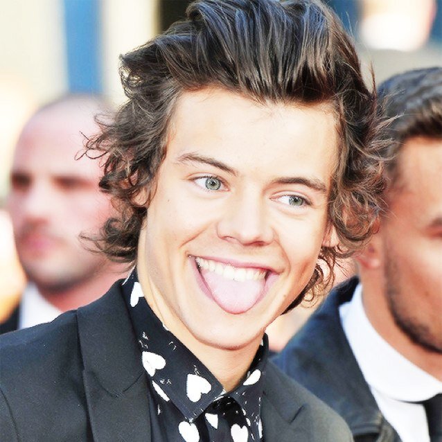 free follow|| follow @narrydrops and ill follow you back :)