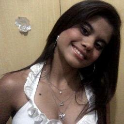 Amo a vida amo minha familia meus  amigos ....O que não me faz bem, não me faz falta, e o que não me faz falta, já não me importa mais.