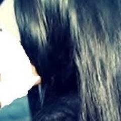 Sou surda,inteligente,querida,festas,etc;
 Tem aqui:Msn,Orkut e Facebook