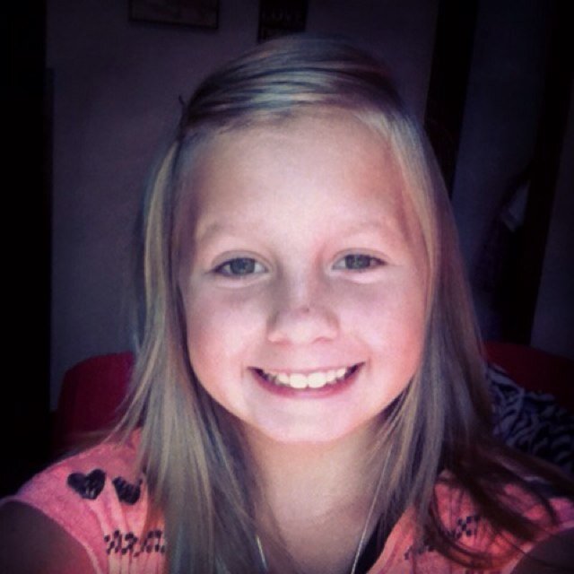 Im a 1⃣0⃣ year old girlI have the sweetest ❤boyfriend in the world If i didnt have him i would die follow me on instagram Hocke_Lover1603. Love you all❤