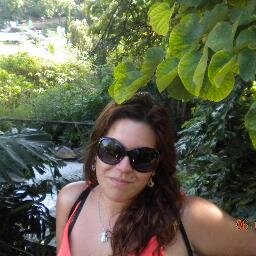 εїз Quien mas te quiere no es quien mas te lo dice, sino quien siempre te lo demuestra εїз