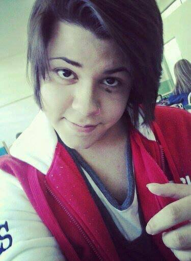 ''E ela tentou sobreviver, viver do seu jeito, sempre com medo do que ia acontecer.''