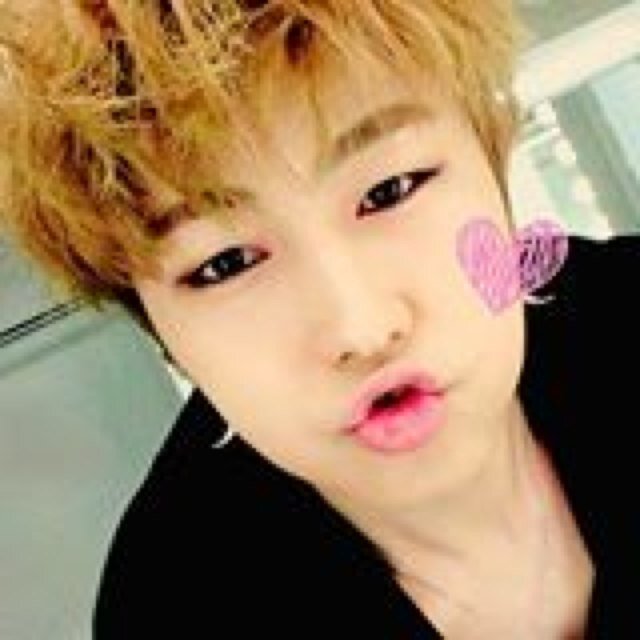 ` ↷ ✩ — Verified Jailed account of @ps_ukwon of @paperstarsrp