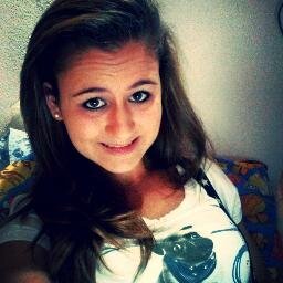 O tempo às vezes é alheio à nossa vontade, mas
Só o que é bom dura tempo bastante pra se tornar inesquecivel♫
♪