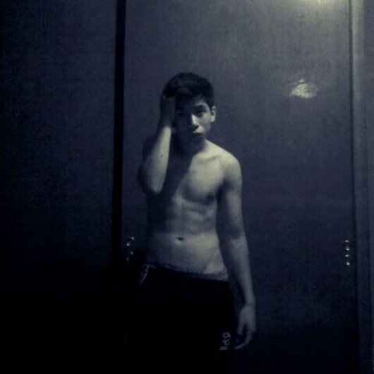 Mi chica tiene que see pumper, chaparrita, cachetona, besable. Yo soy terco y nos amamos mucho♥.                                     Instagram: davidjimenez__