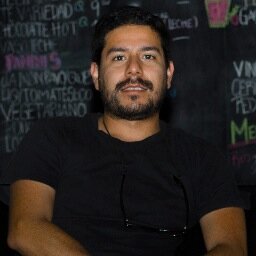 Disfruto del arte, y aprendí a ya no complicarme ...