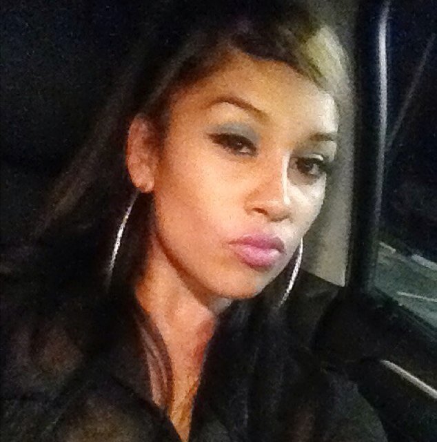 Cali love Kansas raised 100%Latina HARD WORKING MOTHER . SCHOOL,WORK,MOTHER IS NOT EASY DOING IT FOR U BABY JR.