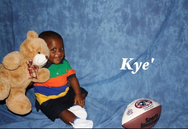 Luvin Mii Lyfe&All Dats In It…PROUD MOMMIE OF KYE' S. CALDWELL♥♥