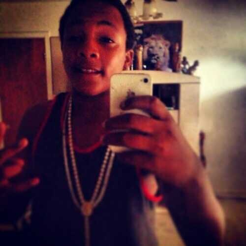 Follow me And Never Lackin