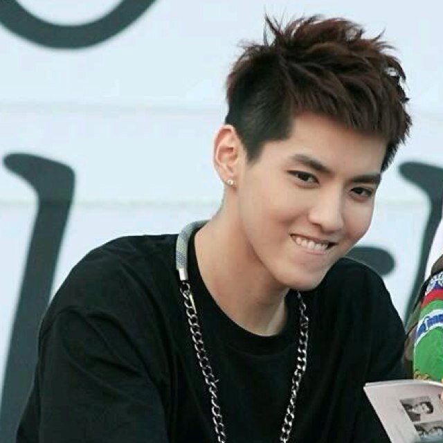 รัก exo จุ๊จุ๊ อันนี้แอคเทรน แอคหลัก @nae_mii