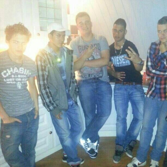 LiveStream http://t.co/PXywgnDYUt kijken:D