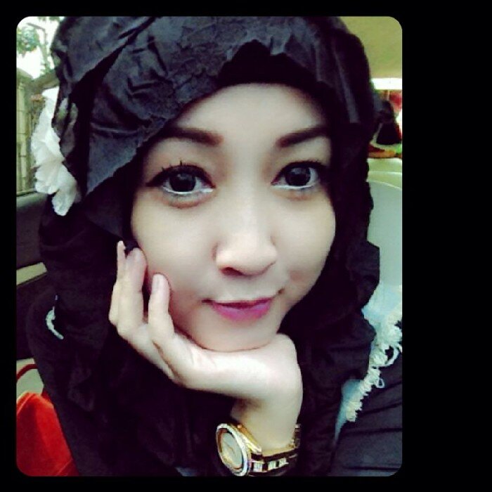 Indonesian Moslem

Pinkiiii Lovers 

Abdul Wahab Syahrani in my heart