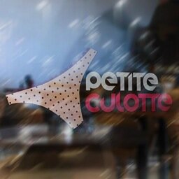 Avec plus de 900 000 membres http://t.co/hxzngi2zs0 est devenu l'un des sites de rencontre francophone les plus tendance de l'année 2015.