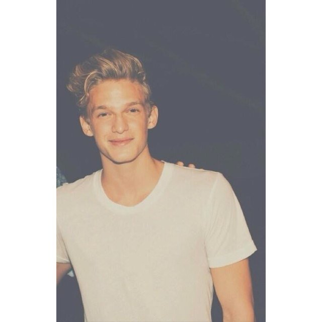♡ i dedicate my life to that gold coast kid ♡