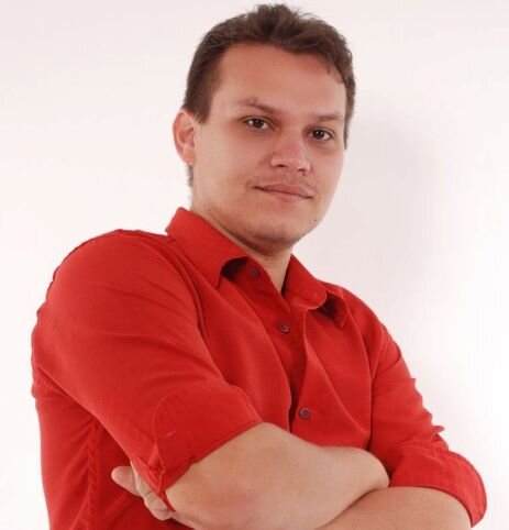 eu aqui, cortando acrílico escutando aquele passadão, ô vontade de ir com a galera pro interior andar de canoa tomando cachaça...