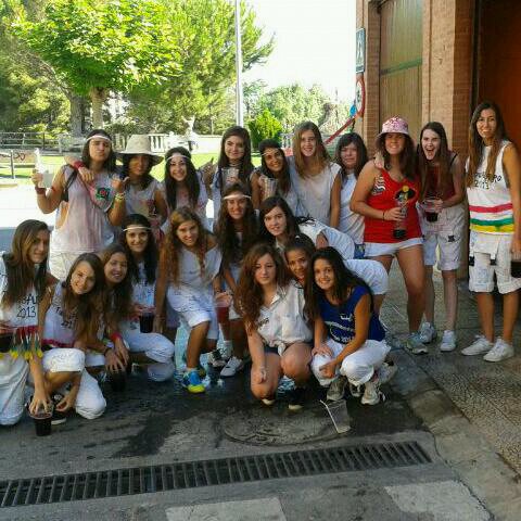 LaExcepcionAlf's profile picture. Las del año 1996. Cuadrilla demasiado extensa. Unas tan locas y otras ya en el psiquiátrico. Seguidnos :)