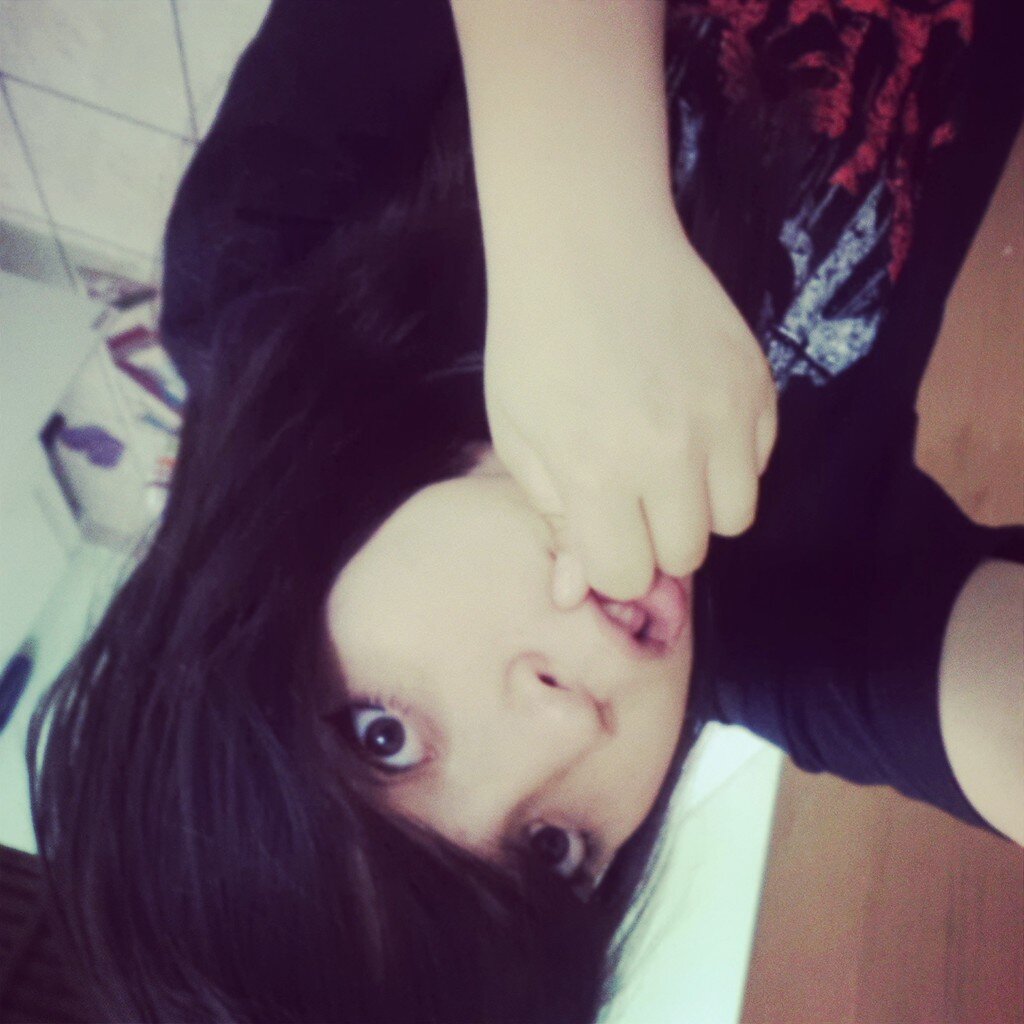 ~uma frase legal~ e agora me sigam seus putos ~