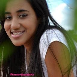 Feeeliz, acadêmica (NUTRIÇÃO), apaixonada por Jesus, Adventista, menbro da melhor família que existe e namorada de @paolilovinicius *-*