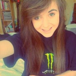 directioner, 0/5 following me:'( i follow back guise, so go on, make that button blue:') LOVE TO YOU ALL MWAH X