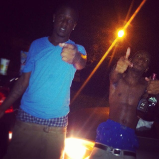 MayHam CEO apart from deese broke ass niggas follow my ig almightyrekky asap follow my snapchat Almightyrekk mane also follow da movement #YWDB get in tune