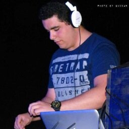A young Dj who is aspiring to whole new levels.