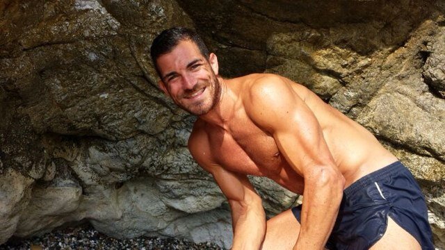 javipecas21's profile picture. 