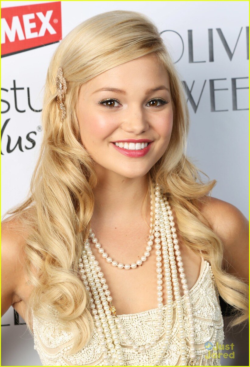 Olivia Holt Oliviaholtfr Twitter