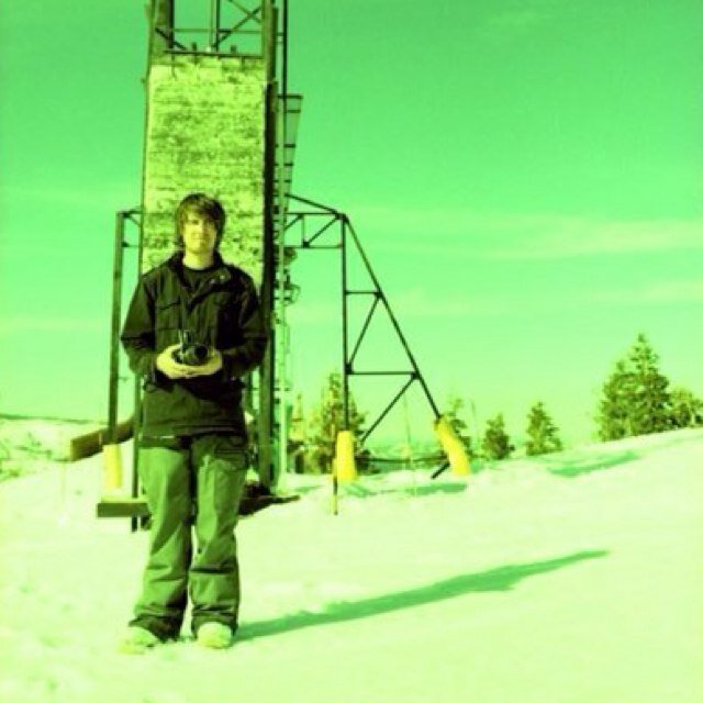 Snowboard Photographer living in Lake Tahoe, CA.  Check out my website http://t.co/bq26Bfc8Gg.