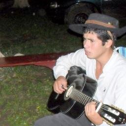 Pra doma meu destino compreiii um buçal torcido ... Mas arrebento!!!