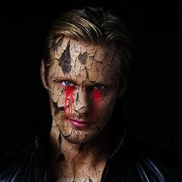 I used to be a Viking prince. Now unemployed, shacked up in shut down Fangtasia with @Ghetto_Pam. [True Blood rp 18+]