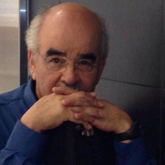 Musico, Productor Musical Comercial, Compositor.