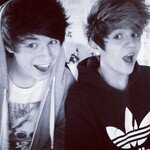I luv AUSTINMAHONE DANIELJ is my life I luv them so much follow me and ill follow back  muah