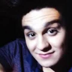 Pode demorar para realizar, mais jamais vou desistir de te abraçar @luansantana! PRINCÍPE s2 since: 24-07-2011 From: @beatrizfk ;)