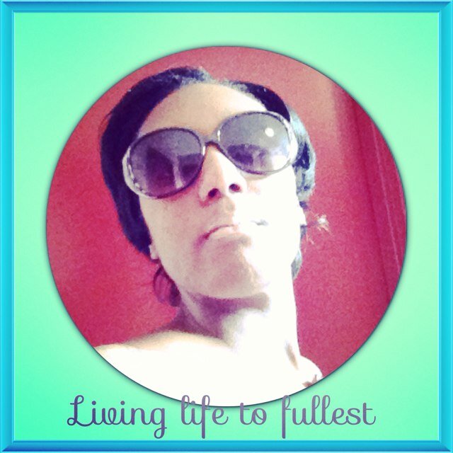 Live well,laugh often,love much I'm me all day take it or leave it