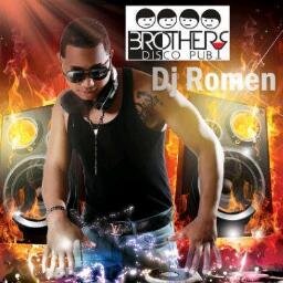 Weepa weepa cafe billar Hdez. Un cafe diferente. Estamos en el hato cotui. Hoy se bebeee hasta la 2.00am y se disfruta de la buena musica de tu DJ ROMEN.
