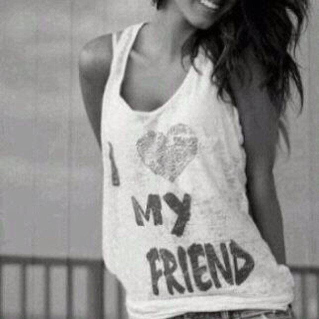 أجمل النساء , امرأة سهرت و تعبت و ربت و أعطت دون مقابل .. تُدعى (أمي ) ♥