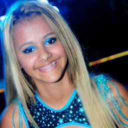 ' Renata Maciel - Dançarina do Bonde das Maravilhas ! Twitter Oficial - CONTATO PARA SHOWS (021) 7726-7657 ou 645*32629 Henrique.