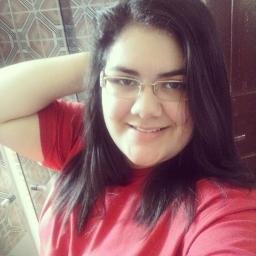 Brasileira,libriana,leitora compulsiva.