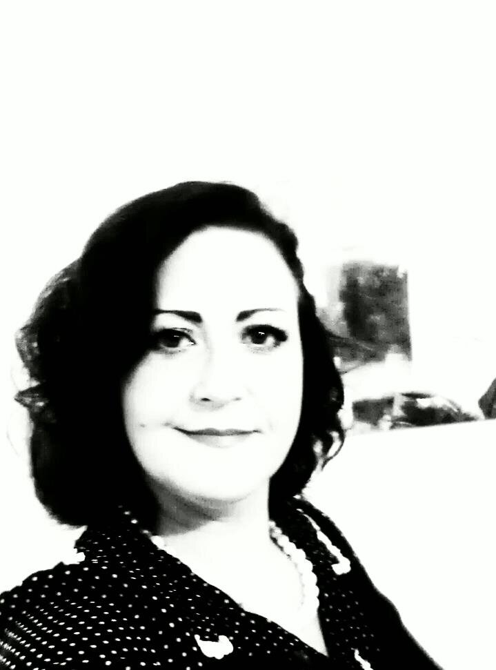 I'm a recovering alcoholic...loving my journey! I'm gonna grab life with both hands, now my hands are free.I love #example #prince & #Keane, sincerely!