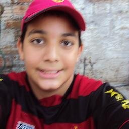 sou corithiano,karateca,goleiro,11 anos,solteiro