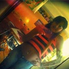 *Me Encanta Escuchar Musica♫♪ .........Soy Divertida..Y Amo a  Los One Direction..* ♥(: