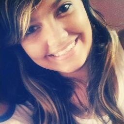 Ninguém viveu minha vida. ninguém chorou minhas lágrimas. então não me julgue, e apenas fique na suua '
#Libriana  // ii mlhr amg da @JuciellenSilvar