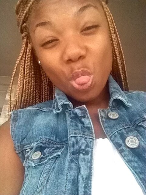 hmmm about me, sweet, goofy, funny and random AF #TeamPretty #TeamCapircorn #TeamME!!!!