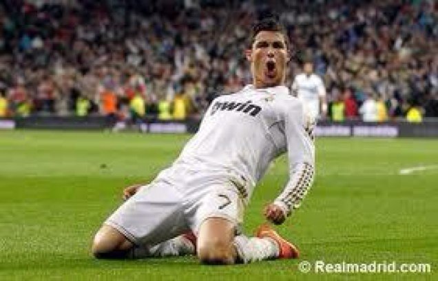 عاشق لنادي ريال مدريد الاسباني Real madrid