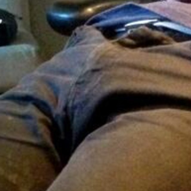 The cameltoe of Calum Hood.