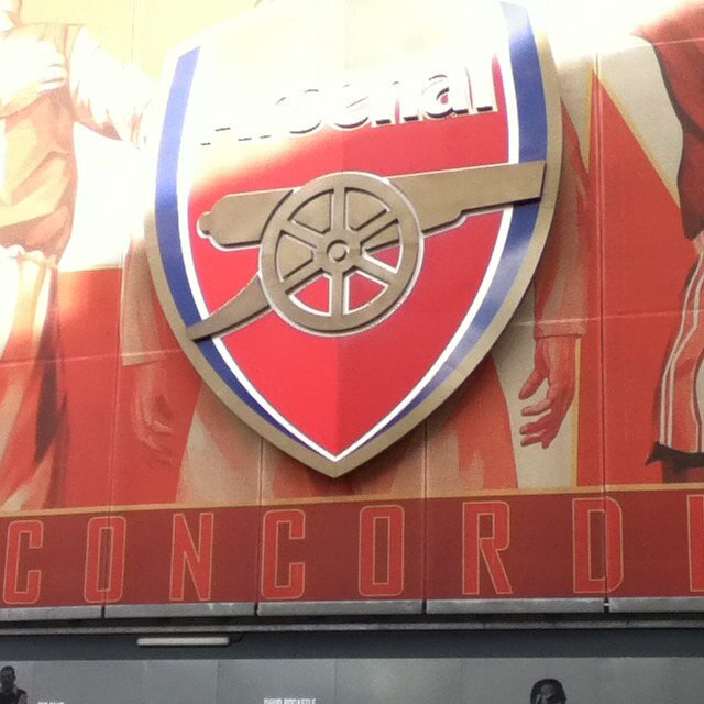 Stay with arsenal!!!! Being arsenal supporter is hard i no! But being a spurs fan is even worse!
