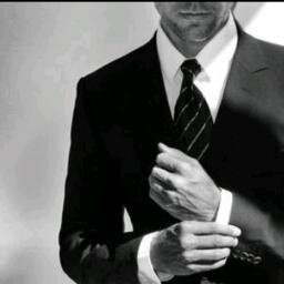 مهندس / قارئ جيد يحب الأدب والشعر
