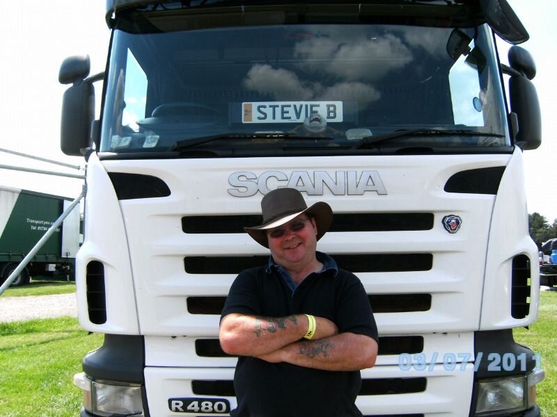frogntaz's profile picture. Truck Driver